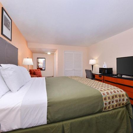 Media Inn & Suites Luaran gambar