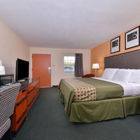 Media Inn & Suites Luaran gambar