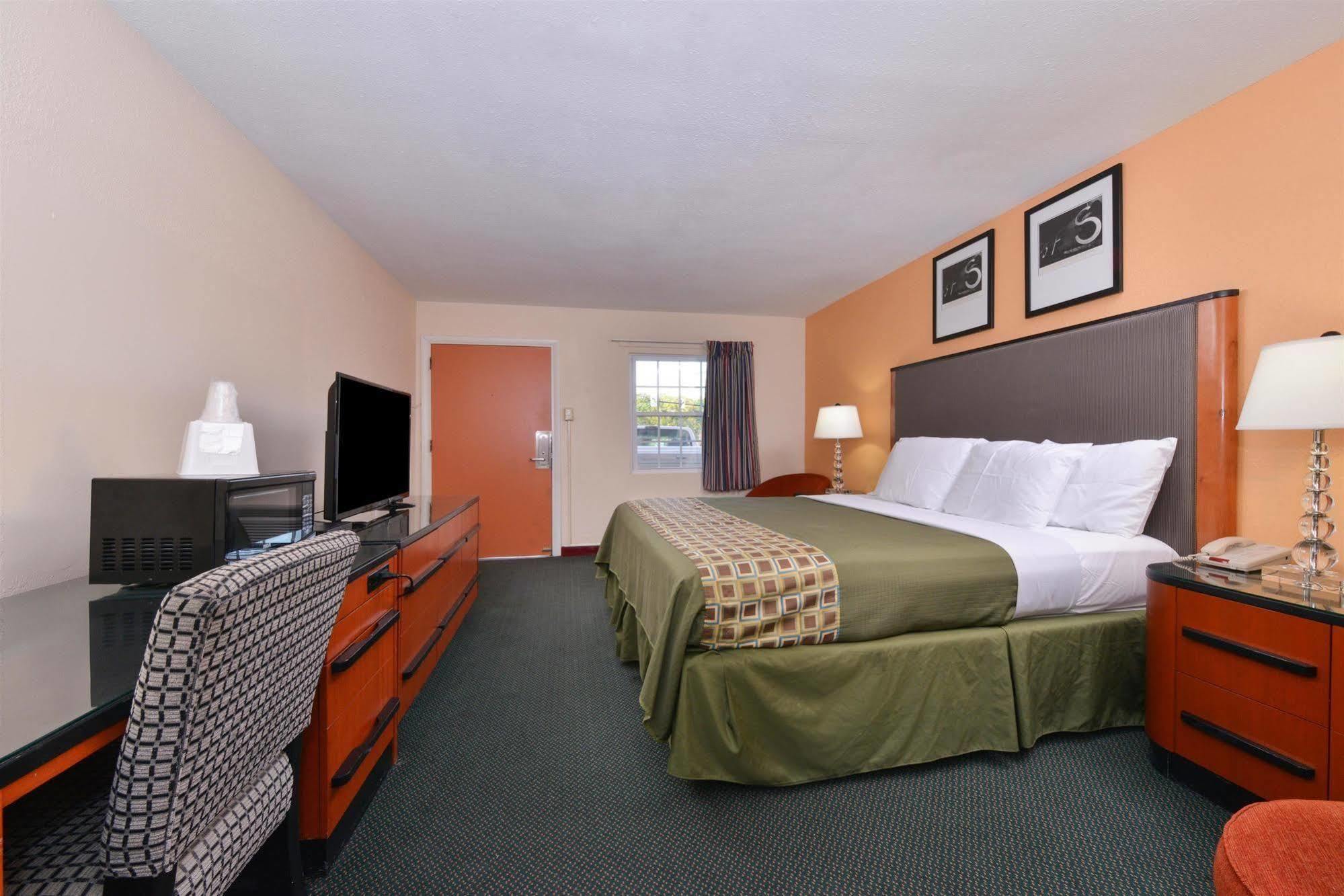 Media Inn & Suites Luaran gambar