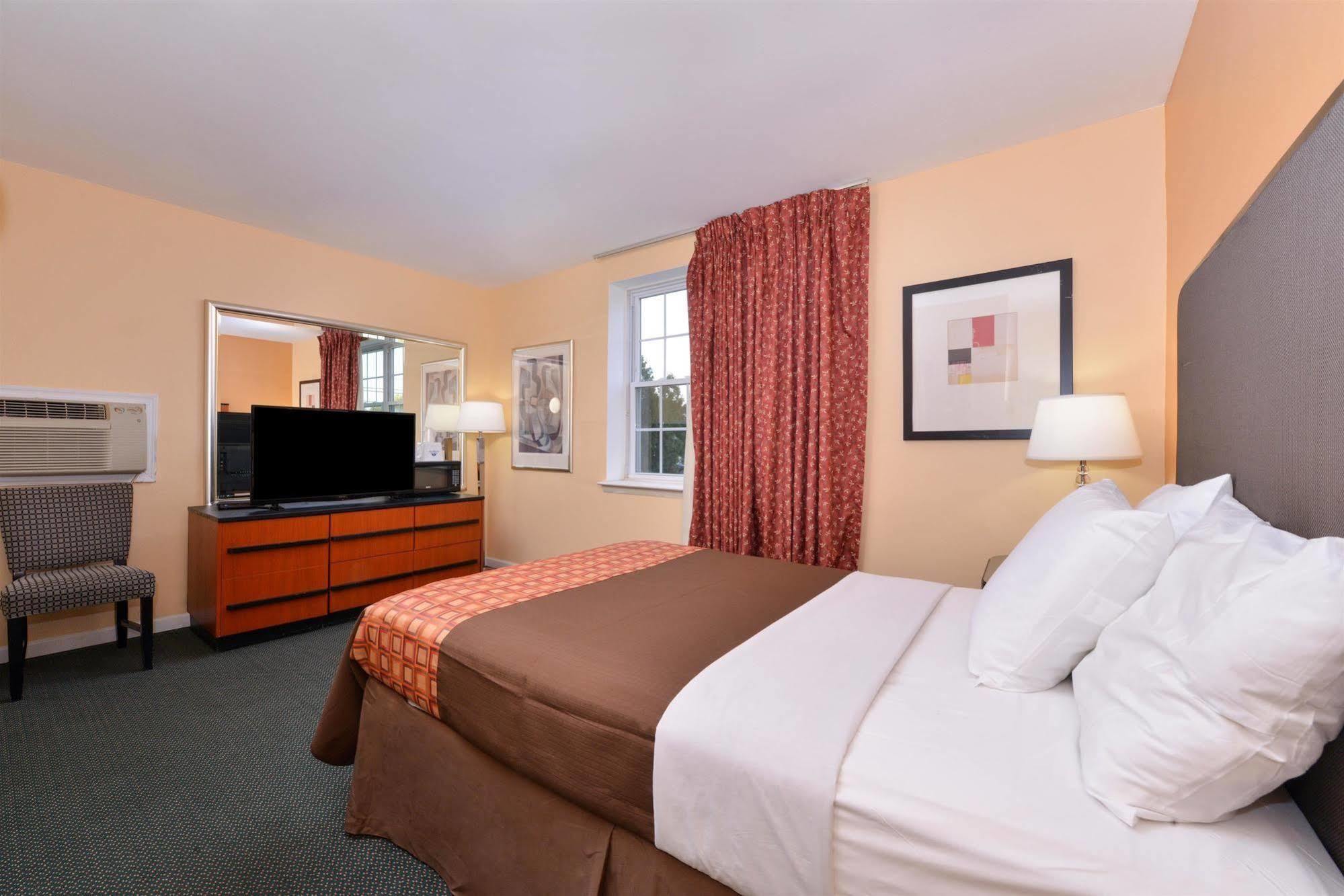 Media Inn & Suites Luaran gambar